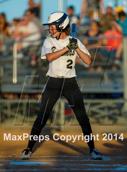 Thumbnail 1 in La Vernia vs. King (3A Regional Semifinal) photogallery.