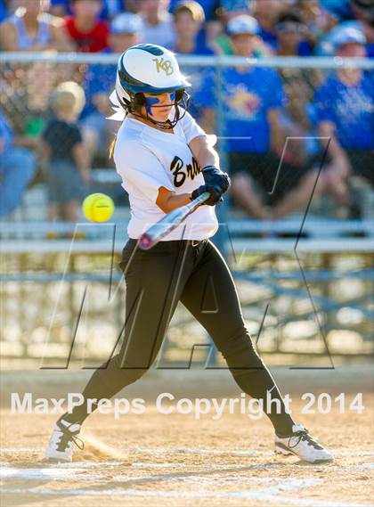 Thumbnail 3 in La Vernia vs. King (3A Regional Semifinal) photogallery.