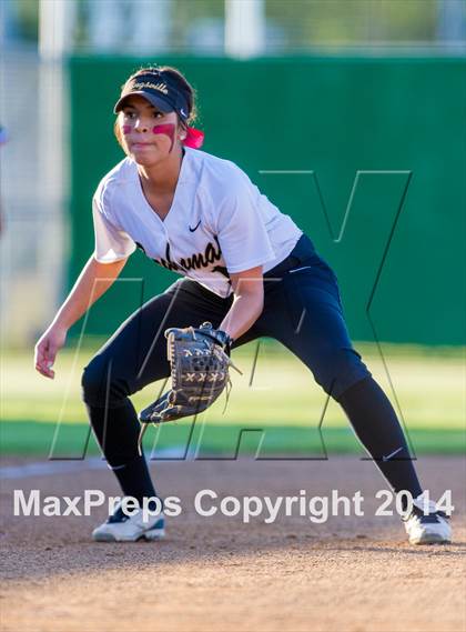 Thumbnail 1 in La Vernia vs. King (3A Regional Semifinal) photogallery.