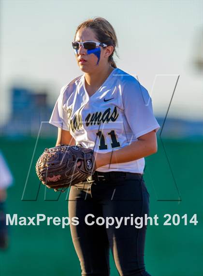 Thumbnail 3 in La Vernia vs. King (3A Regional Semifinal) photogallery.
