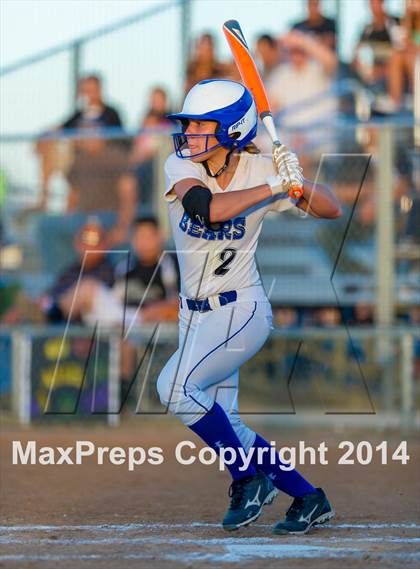 Thumbnail 1 in La Vernia vs. King (3A Regional Semifinal) photogallery.