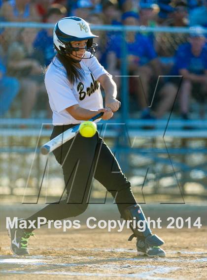 Thumbnail 3 in La Vernia vs. King (3A Regional Semifinal) photogallery.