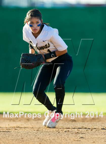 Thumbnail 1 in La Vernia vs. King (3A Regional Semifinal) photogallery.