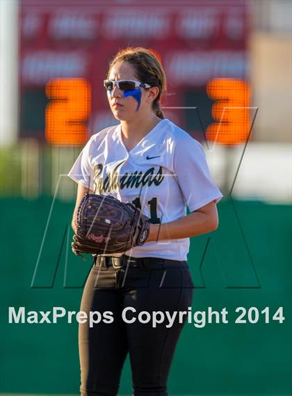 Thumbnail 3 in La Vernia vs. King (3A Regional Semifinal) photogallery.
