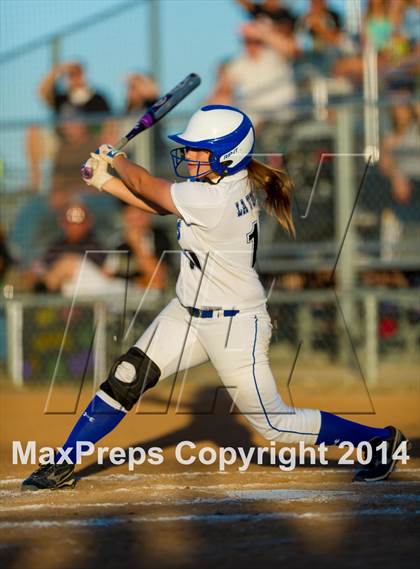 Thumbnail 1 in La Vernia vs. King (3A Regional Semifinal) photogallery.