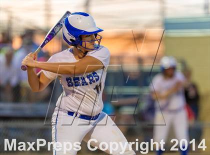 Thumbnail 1 in La Vernia vs. King (3A Regional Semifinal) photogallery.