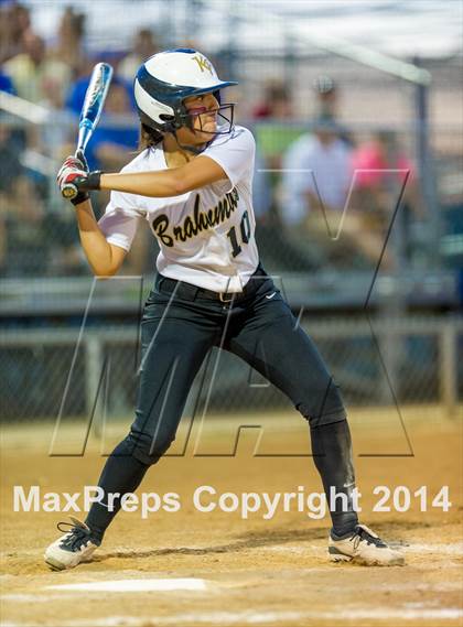 Thumbnail 1 in La Vernia vs. King (3A Regional Semifinal) photogallery.
