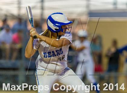 Thumbnail 3 in La Vernia vs. King (3A Regional Semifinal) photogallery.