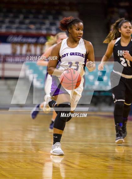 Thumbnail 1 in Pueblo South vs. Mesa Ridge (CHSAA 4A Final Four) photogallery.