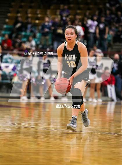 Thumbnail 1 in Pueblo South vs. Mesa Ridge (CHSAA 4A Final Four) photogallery.