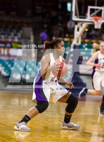 Thumbnail 1 in Pueblo South vs. Mesa Ridge (CHSAA 4A Final Four) photogallery.