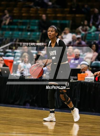 Thumbnail 1 in Pueblo South vs. Mesa Ridge (CHSAA 4A Final Four) photogallery.