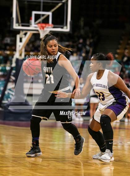 Thumbnail 3 in Pueblo South vs. Mesa Ridge (CHSAA 4A Final Four) photogallery.