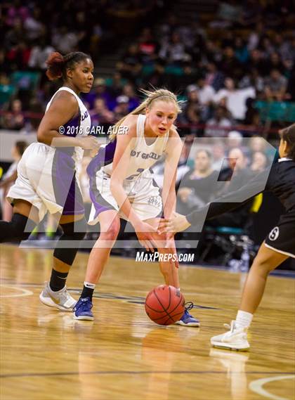 Thumbnail 1 in Pueblo South vs. Mesa Ridge (CHSAA 4A Final Four) photogallery.
