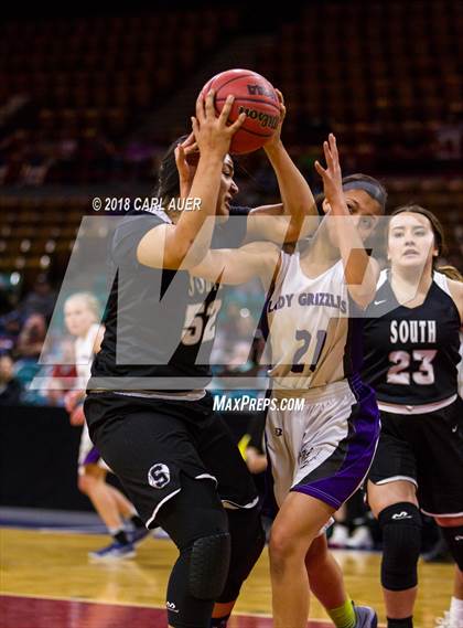 Thumbnail 2 in Pueblo South vs. Mesa Ridge (CHSAA 4A Final Four) photogallery.