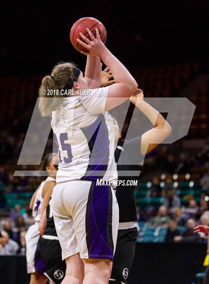 Thumbnail 1 in Pueblo South vs. Mesa Ridge (CHSAA 4A Final Four) photogallery.