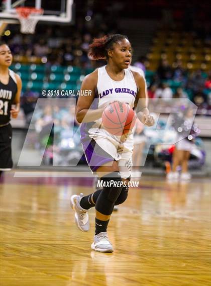 Thumbnail 3 in Pueblo South vs. Mesa Ridge (CHSAA 4A Final Four) photogallery.