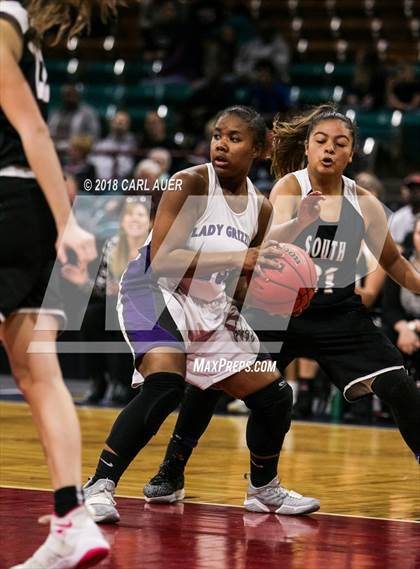 Thumbnail 3 in Pueblo South vs. Mesa Ridge (CHSAA 4A Final Four) photogallery.