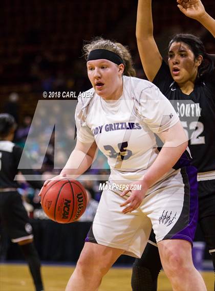 Thumbnail 2 in Pueblo South vs. Mesa Ridge (CHSAA 4A Final Four) photogallery.