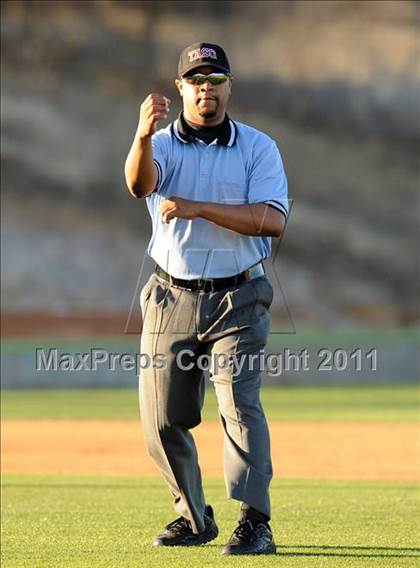 Thumbnail 2 in Corsicana vs Ryan (James Taylor Classic) photogallery.