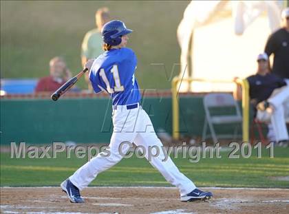 Thumbnail 3 in Corsicana vs Ryan (James Taylor Classic) photogallery.