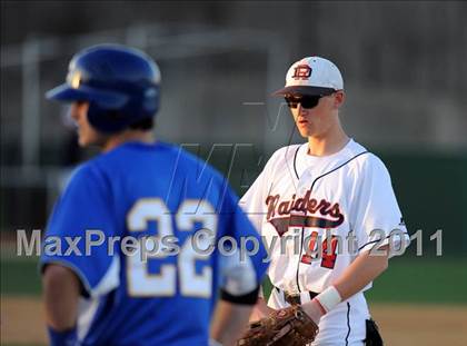 Thumbnail 2 in Corsicana vs Ryan (James Taylor Classic) photogallery.
