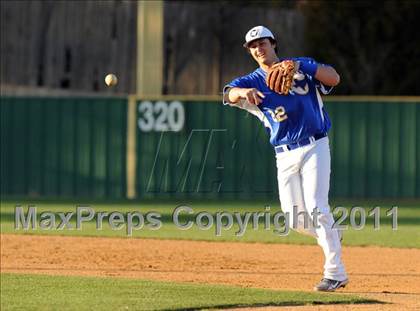 Thumbnail 2 in Corsicana vs Ryan (James Taylor Classic) photogallery.