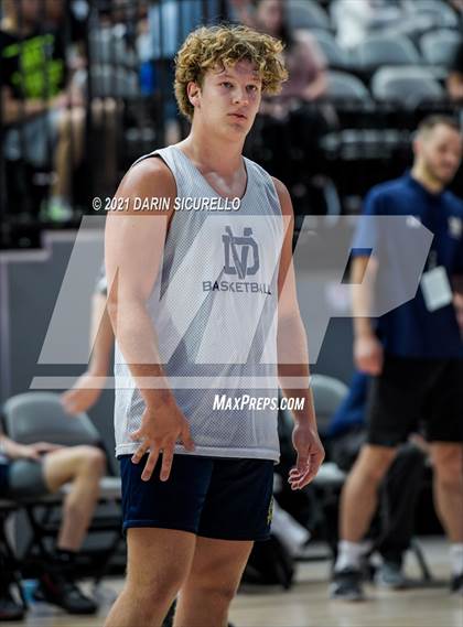 Thumbnail 3 in St. Bernard vs Desert Vista (Section 7 Arizona Tournament) photogallery.