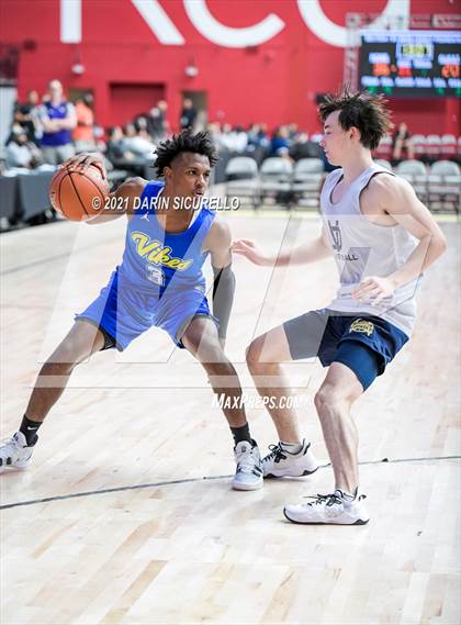Thumbnail 1 in St. Bernard vs Desert Vista (Section 7 Arizona Tournament) photogallery.