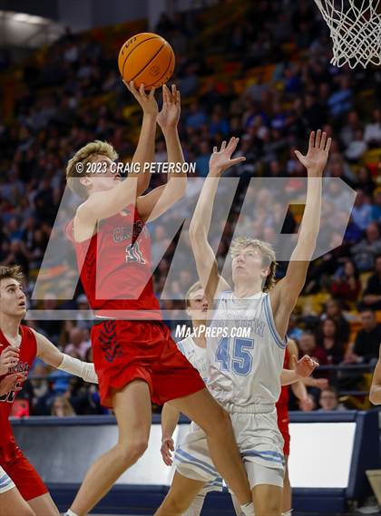 Thumbnail 2 in Crimson Cliffs vs Sky View (UHSAA 4A Semifinal) photogallery.