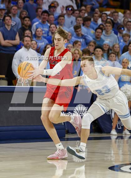 Thumbnail 2 in Crimson Cliffs vs Sky View (UHSAA 4A Semifinal) photogallery.