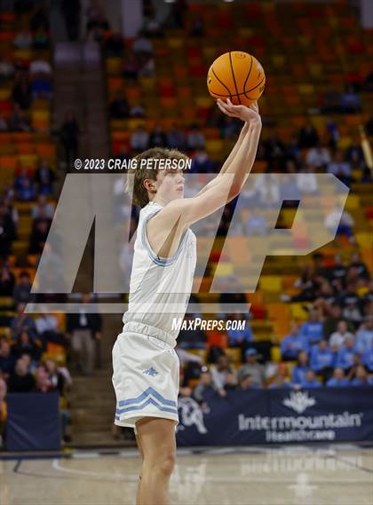 Thumbnail 2 in Crimson Cliffs vs Sky View (UHSAA 4A Semifinal) photogallery.