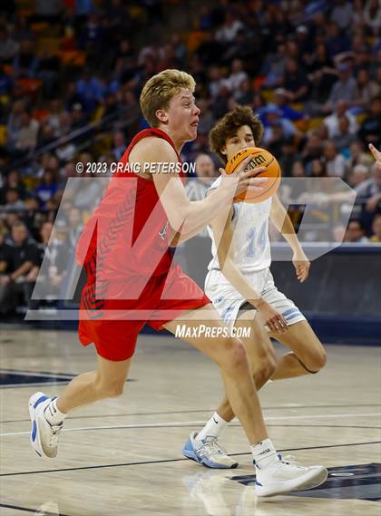 Thumbnail 3 in Crimson Cliffs vs Sky View (UHSAA 4A Semifinal) photogallery.