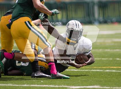 Thumbnail 2 in Central vs Jackson photogallery.