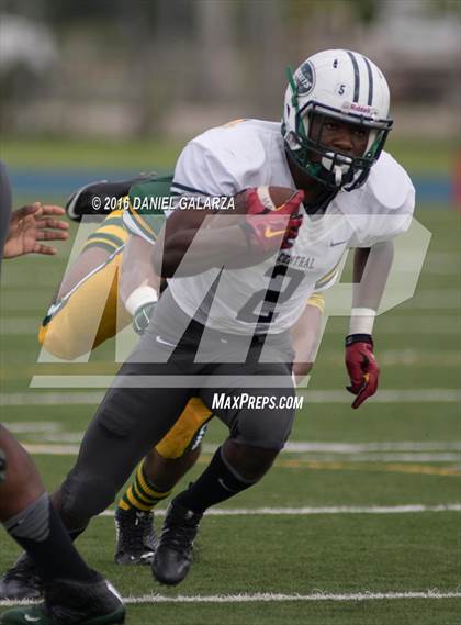 Thumbnail 2 in Central vs Jackson photogallery.