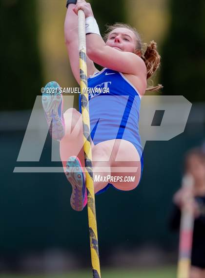 Thumbnail 1 in Harold Scott Invitational (Field Events) photogallery.