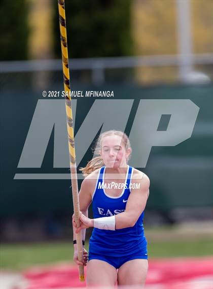 Thumbnail 2 in Harold Scott Invitational (Field Events) photogallery.