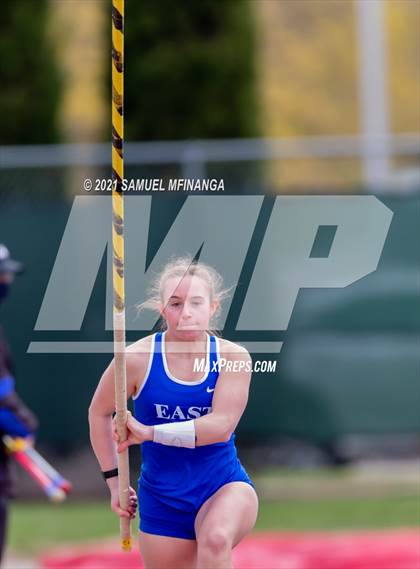 Thumbnail 1 in Harold Scott Invitational (Field Events) photogallery.