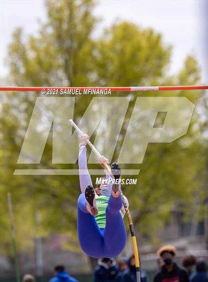 Thumbnail 3 in Harold Scott Invitational (Field Events) photogallery.