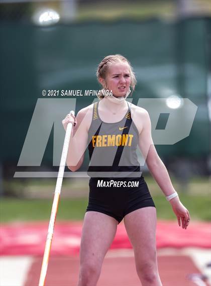 Thumbnail 3 in Harold Scott Invitational (Field Events) photogallery.