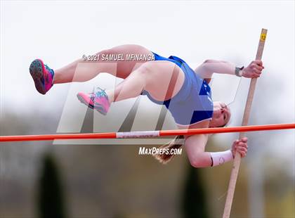 Thumbnail 1 in Harold Scott Invitational (Field Events) photogallery.