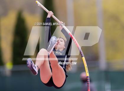Thumbnail 1 in Harold Scott Invitational (Field Events) photogallery.