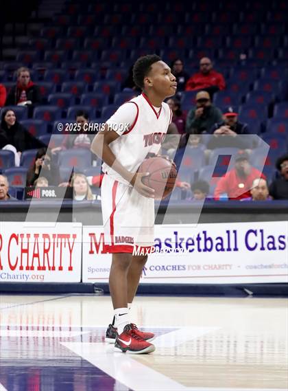 Thumbnail 3 in Salpointe Catholic vs Tucson High Magnet School (McKale Center) photogallery.