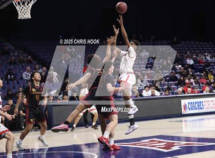 Thumbnail 1 in Salpointe Catholic vs Tucson High Magnet School (McKale Center) photogallery.