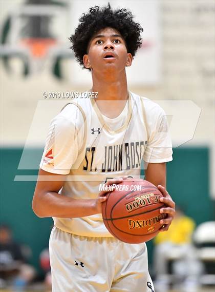 Thumbnail 3 in St. John Bosco vs. Fairfax (Classic at Damien) photogallery.