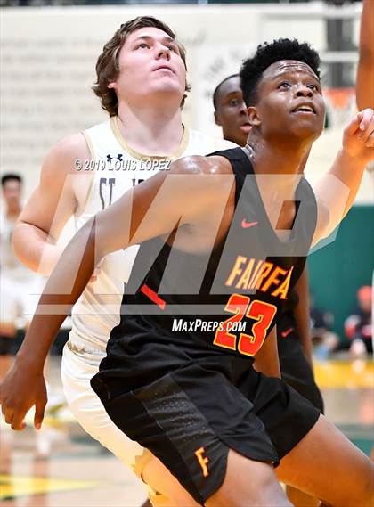 Thumbnail 1 in St. John Bosco vs. Fairfax (Classic at Damien) photogallery.