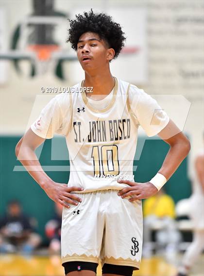 Thumbnail 1 in St. John Bosco vs. Fairfax (Classic at Damien) photogallery.
