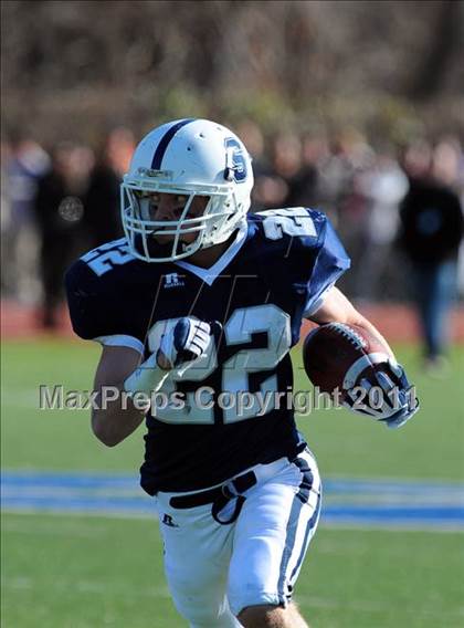 Thumbnail 3 in Greenwich @ Staples (FCIAC Championship) photogallery.