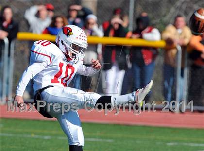 Thumbnail 2 in Greenwich @ Staples (FCIAC Championship) photogallery.