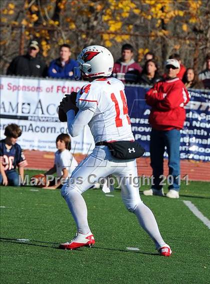 Thumbnail 2 in Greenwich @ Staples (FCIAC Championship) photogallery.
